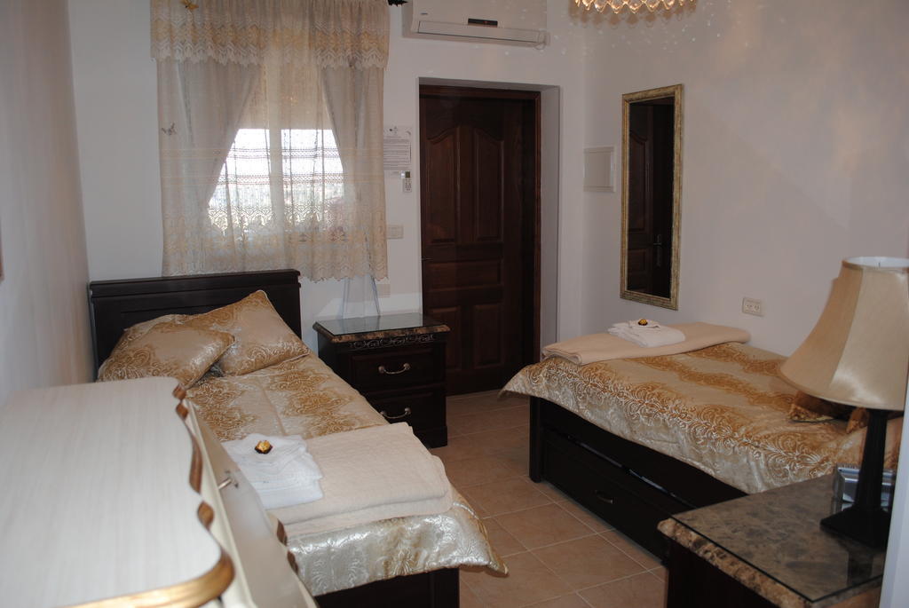 Jerusalem Hills Inn Abu Ghaush Ruang foto